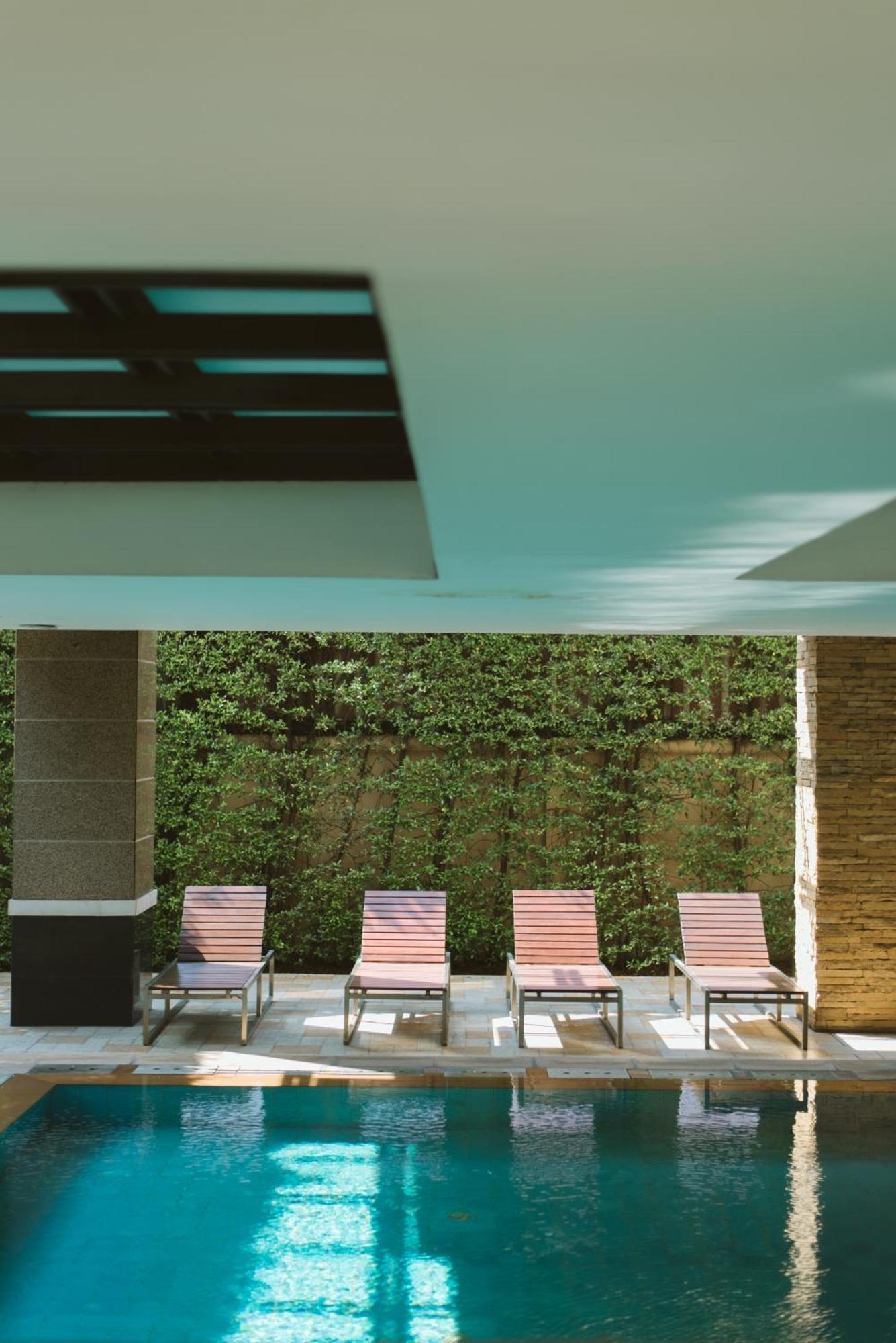 בנגקוק Thomson Residence Hotel מראה חיצוני תמונה
