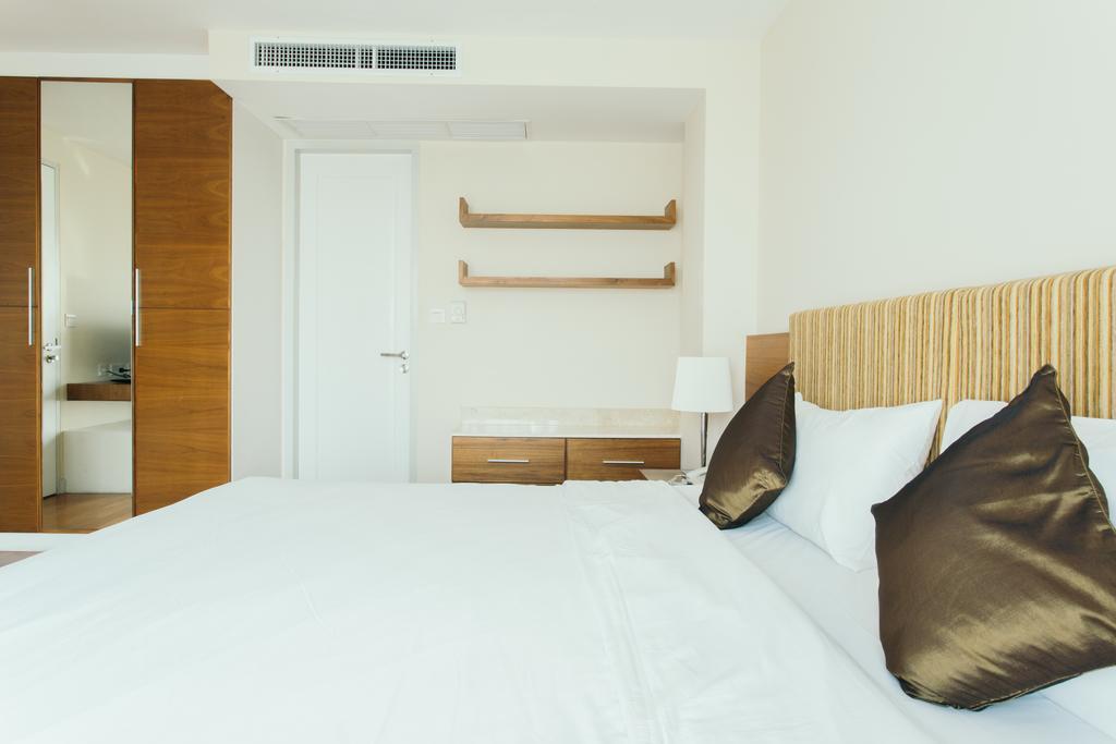 בנגקוק Thomson Residence Hotel מראה חיצוני תמונה