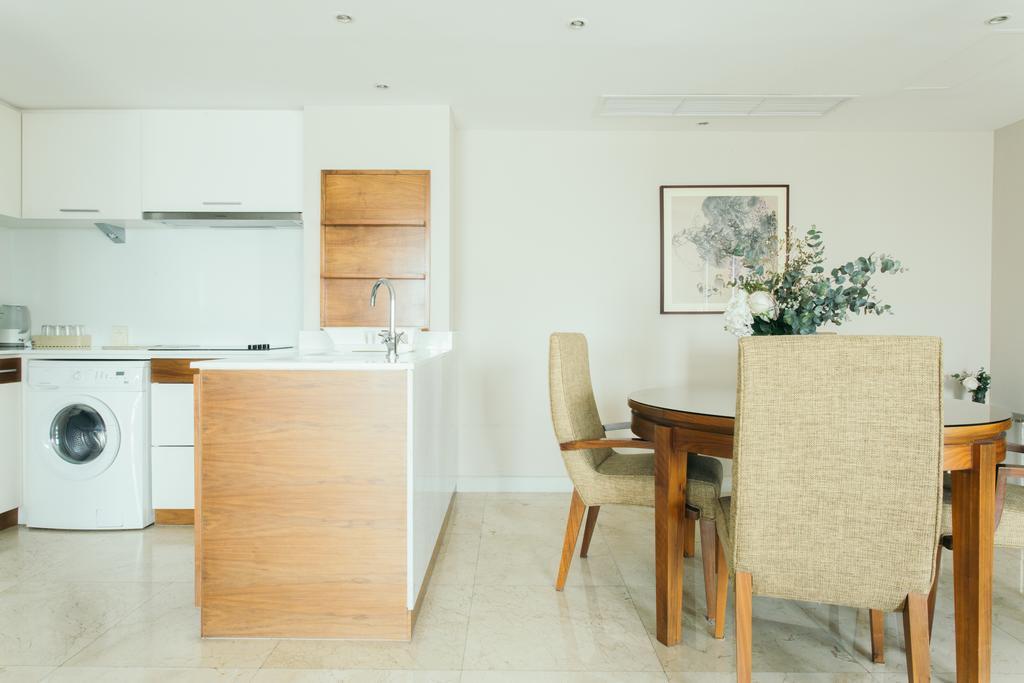 בנגקוק Thomson Residence Hotel מראה חיצוני תמונה