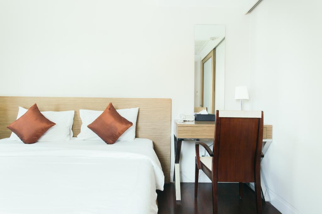 בנגקוק Thomson Residence Hotel מראה חיצוני תמונה