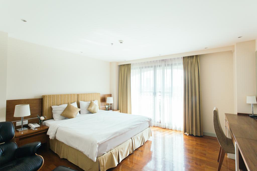 בנגקוק Thomson Residence Hotel מראה חיצוני תמונה