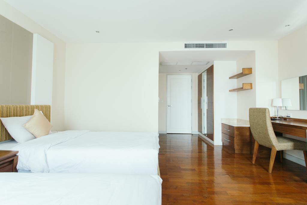 בנגקוק Thomson Residence Hotel מראה חיצוני תמונה