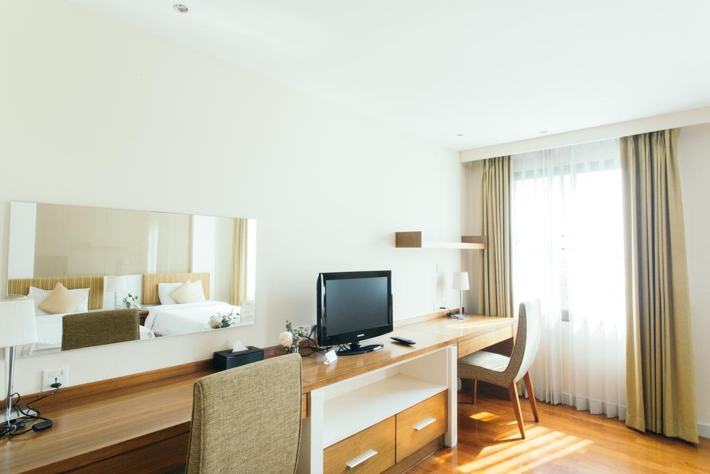 בנגקוק Thomson Residence Hotel מראה חיצוני תמונה