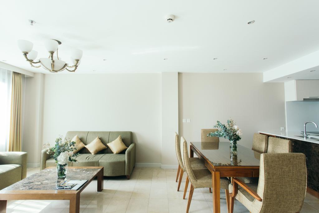 בנגקוק Thomson Residence Hotel מראה חיצוני תמונה