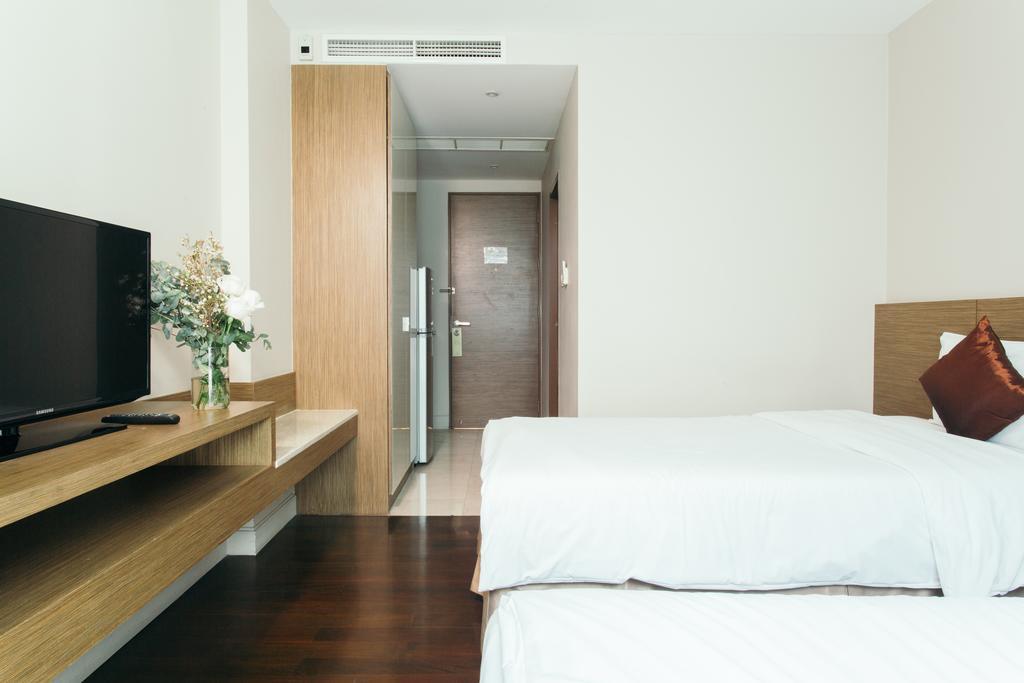 בנגקוק Thomson Residence Hotel מראה חיצוני תמונה