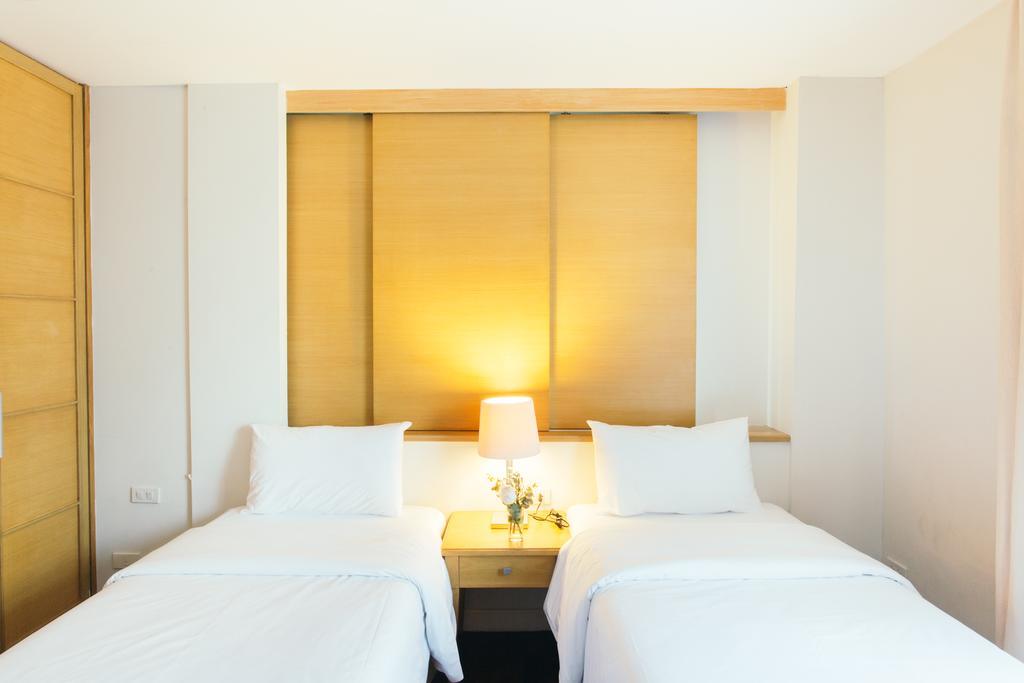 בנגקוק Thomson Residence Hotel מראה חיצוני תמונה