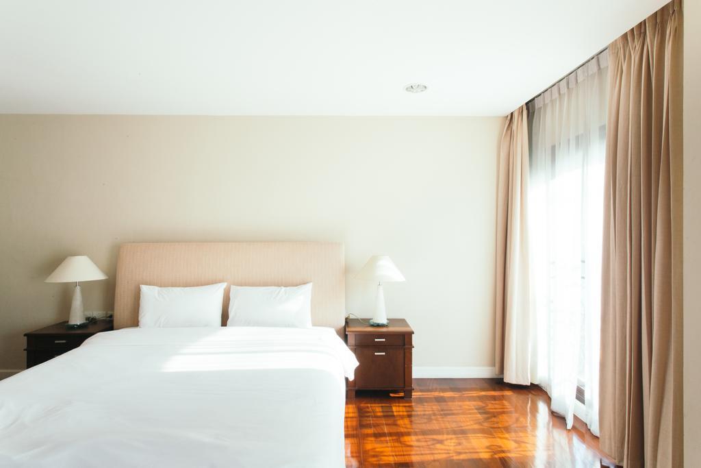 בנגקוק Thomson Residence Hotel מראה חיצוני תמונה